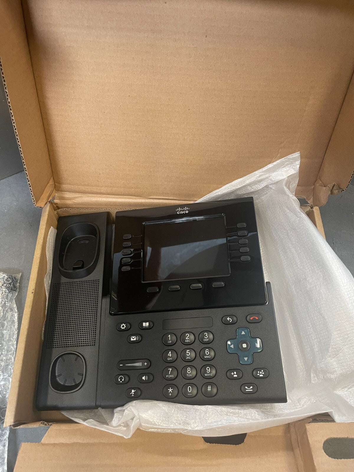 Cisco CP-8961 Charcoal LCD Display Single Keypad Office Telephone Set