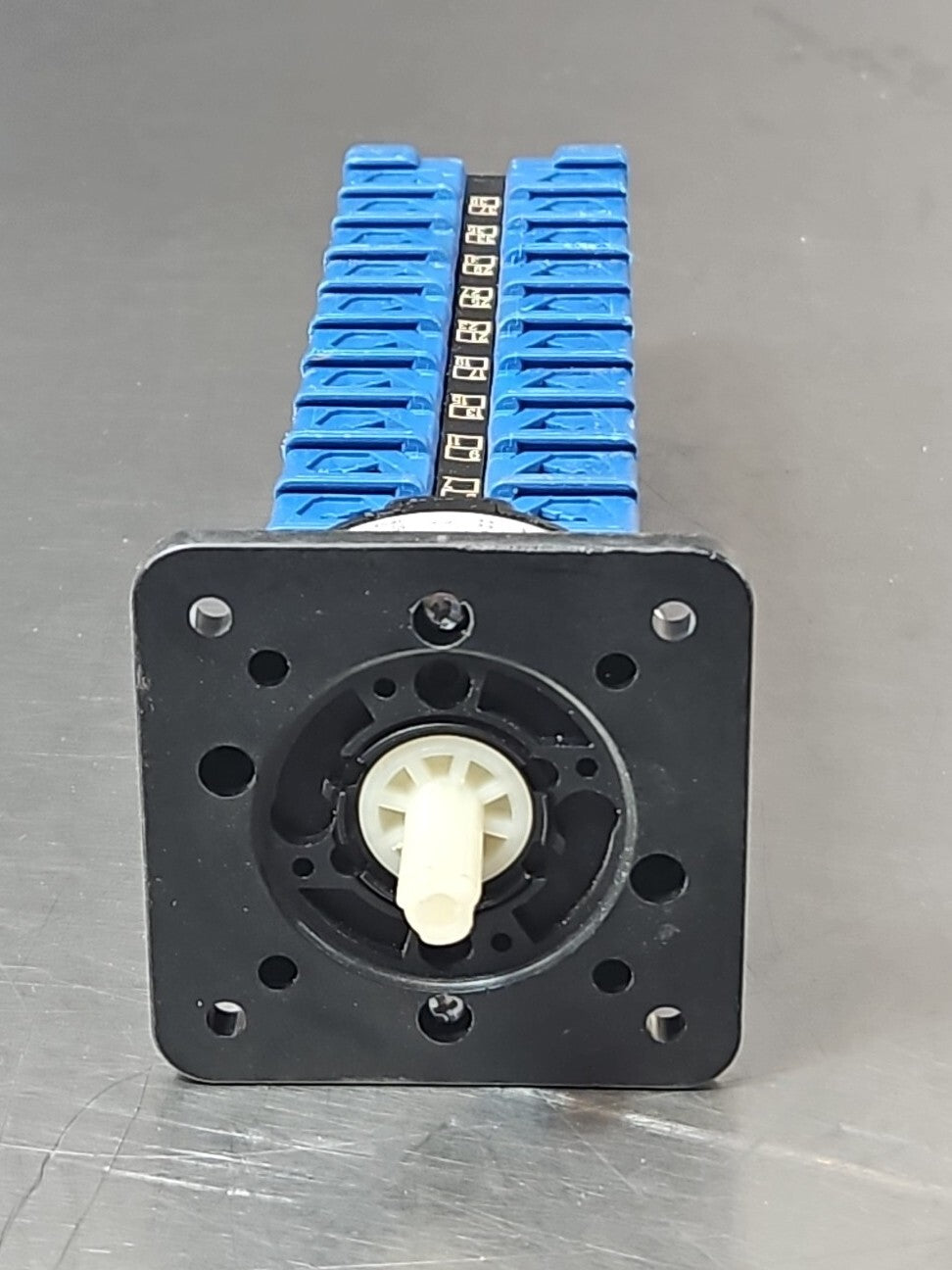 kraus & Naimer CH10B.USM1338 Rotary Switch 20A 600V A.C. (BIN3.4.4)