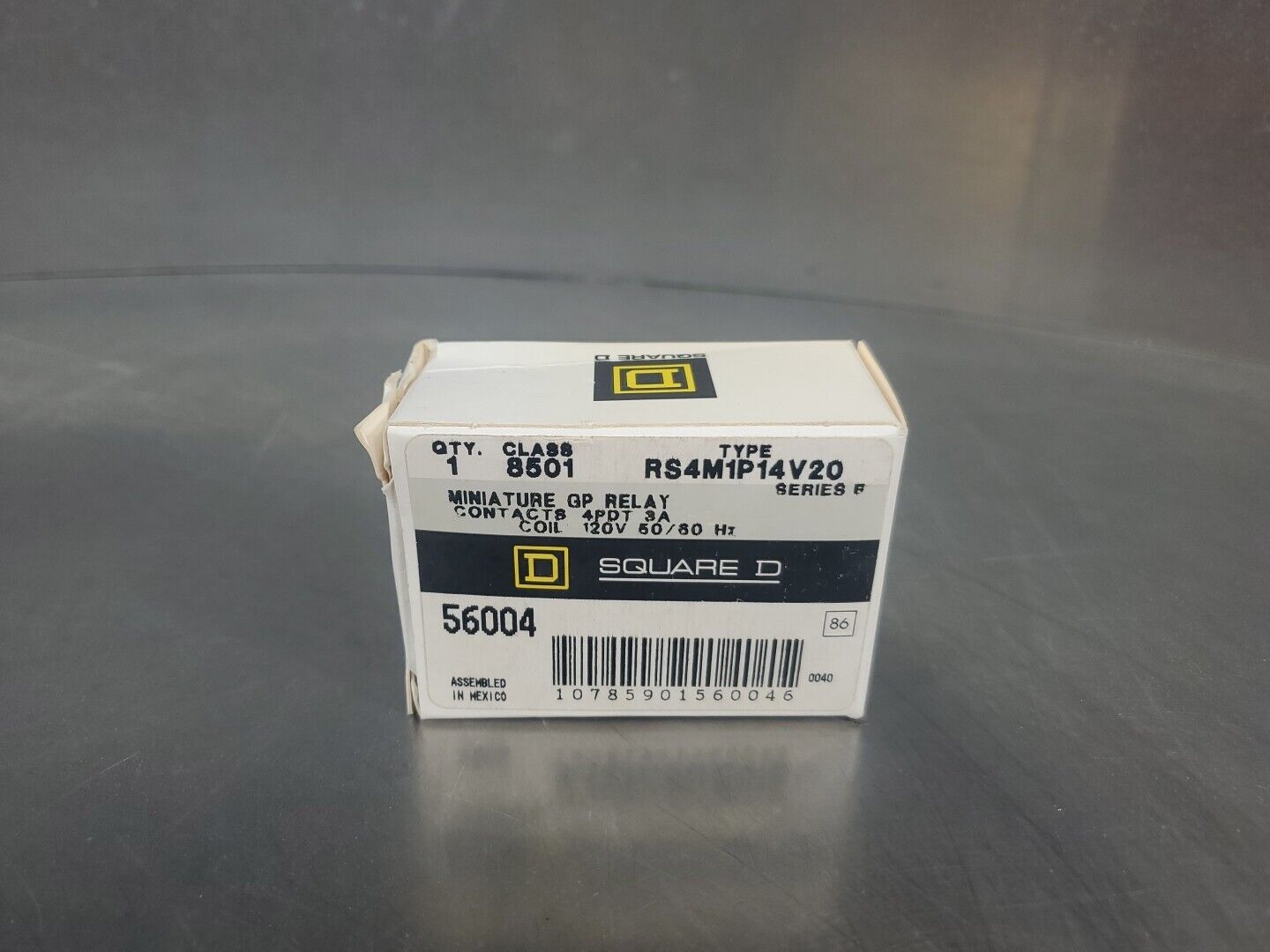 SQUARE D RS4M1P14V20 SER. B Minature GP RELAY, 3A 120V. 4D-42