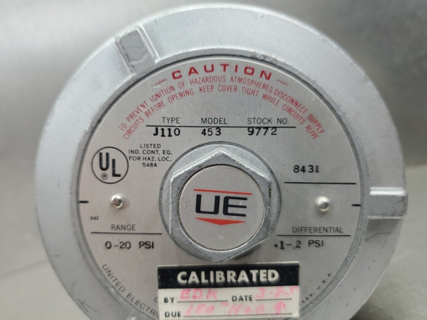 United Electric Controls Type J110 Model 453 Stock 9772 Pressure Switch. 6E-2