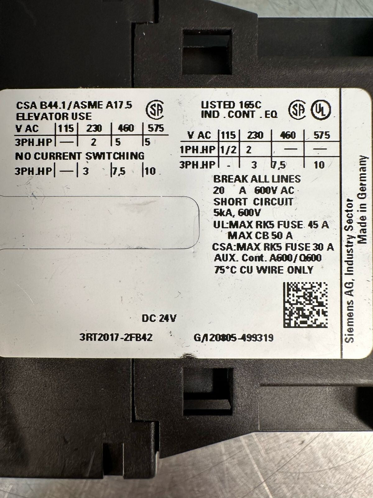 Siemens 3RT2017-2FB42 CONTACTOR 24V 3 POLE SIRIUS (7.4.2)