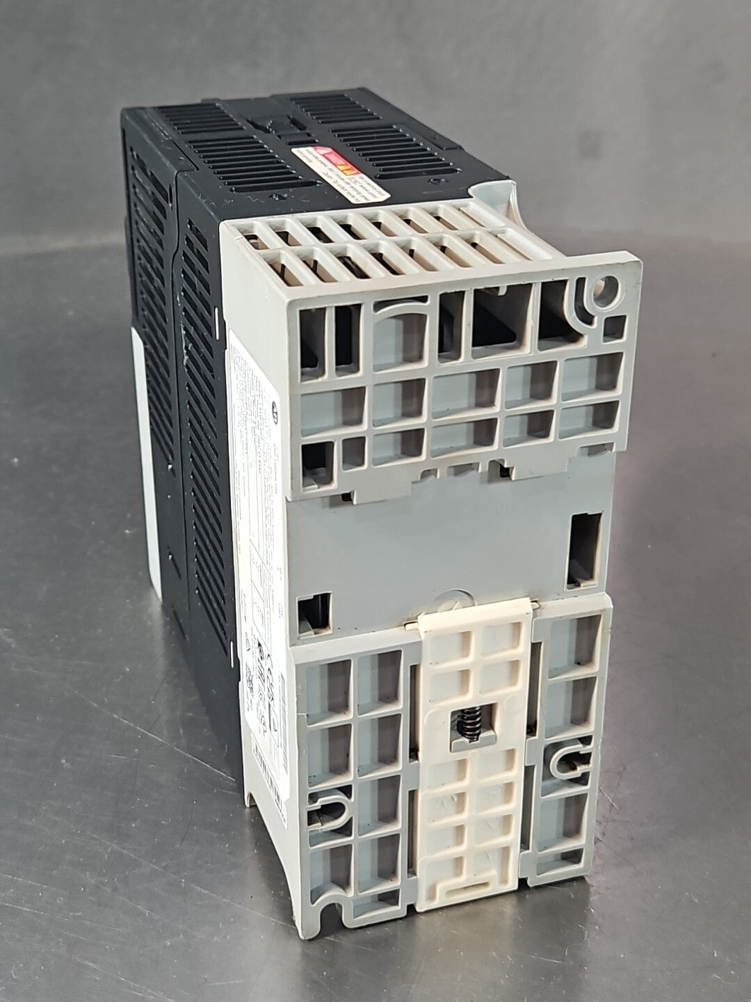 Allen bradley 25B-D4P0N104 PowerFlex 525 AC Drive (BIN311)
