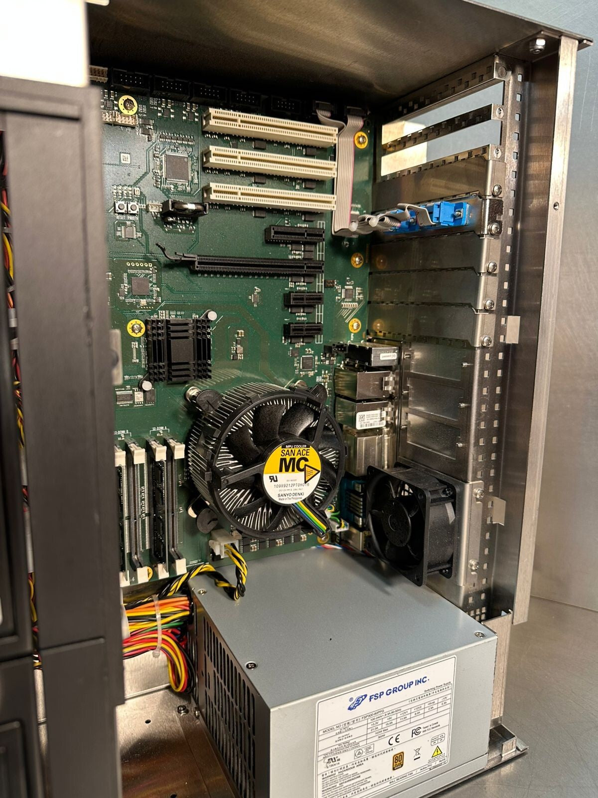 Beckhoff C6930 Control Cabinet Ind w/Motherboard: CB1061-G4 (7.5.3)