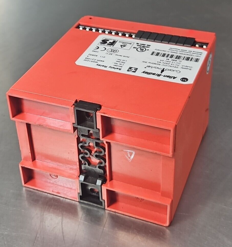 Allen-Bradley 440R-E21358 Safety Relay SerA loc4A13