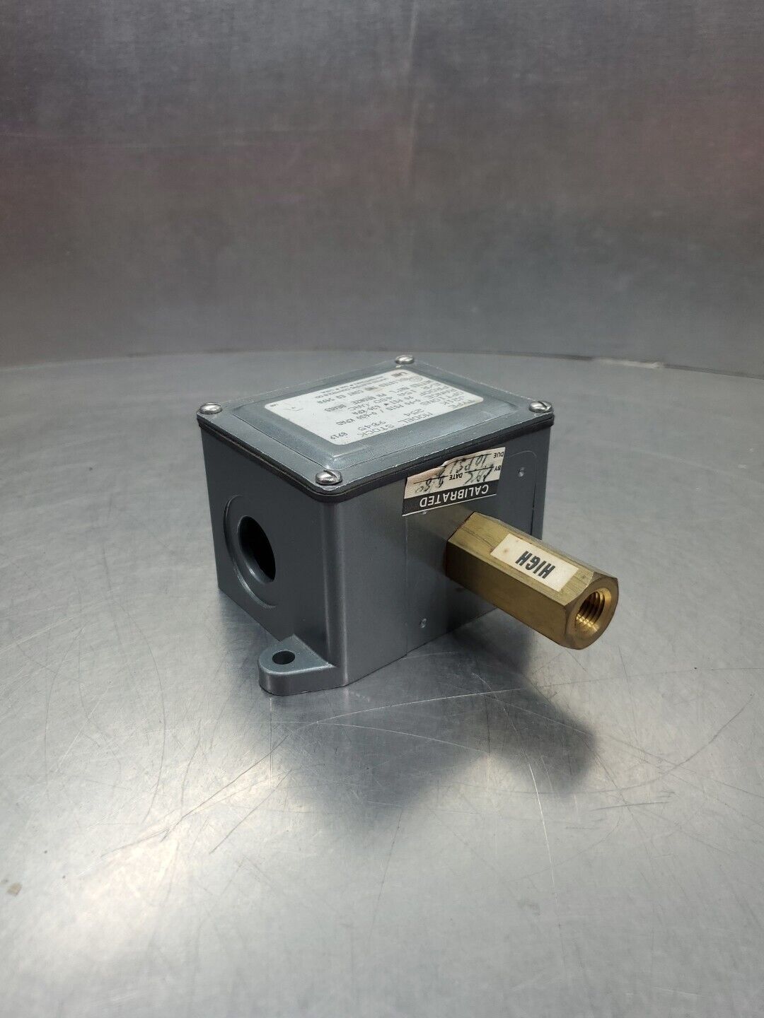 United Electric Controls Type J21K Model 254 Stock 9545 Pressure Module. 6E-13