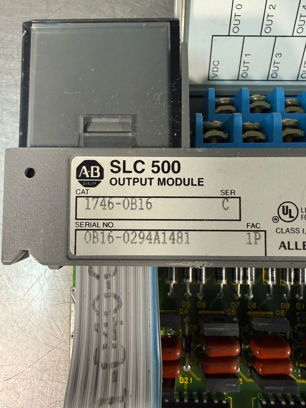Allen Bradley 1746-OB16 /C SLC 500 DC Output 1746-0B16 (5.4.2)
