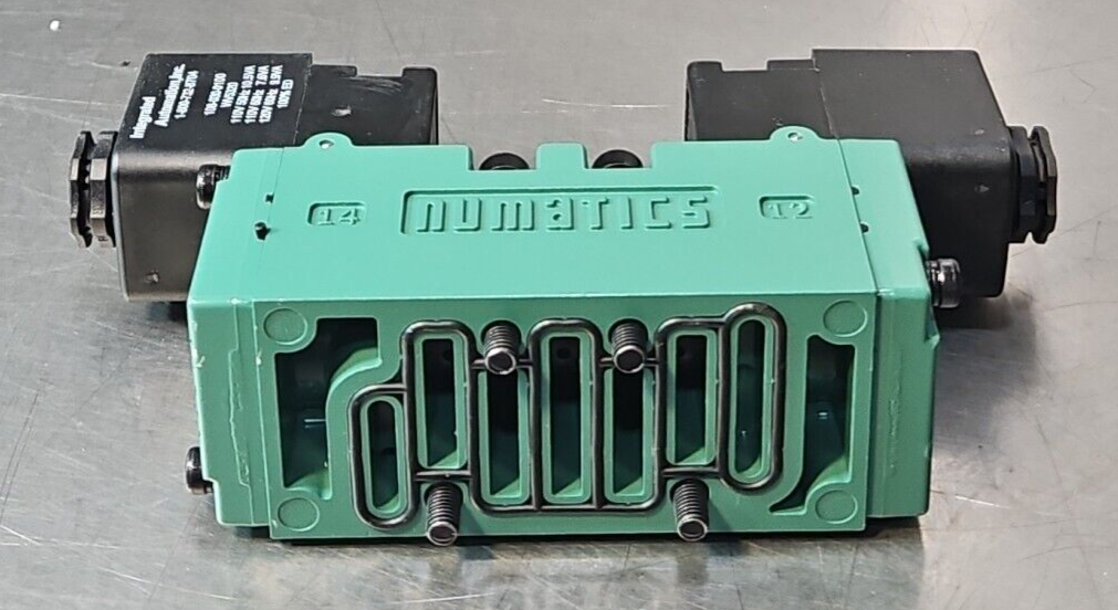 Numatics 92-3900-P110VAC-X + (Integrated Automation WV5320) (BIN424)