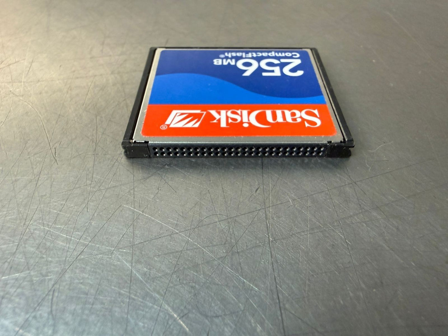 Sandisk SDCFB-256 256MB CompactFlash, 121-1SHCZ09-352586 (5.4.2)