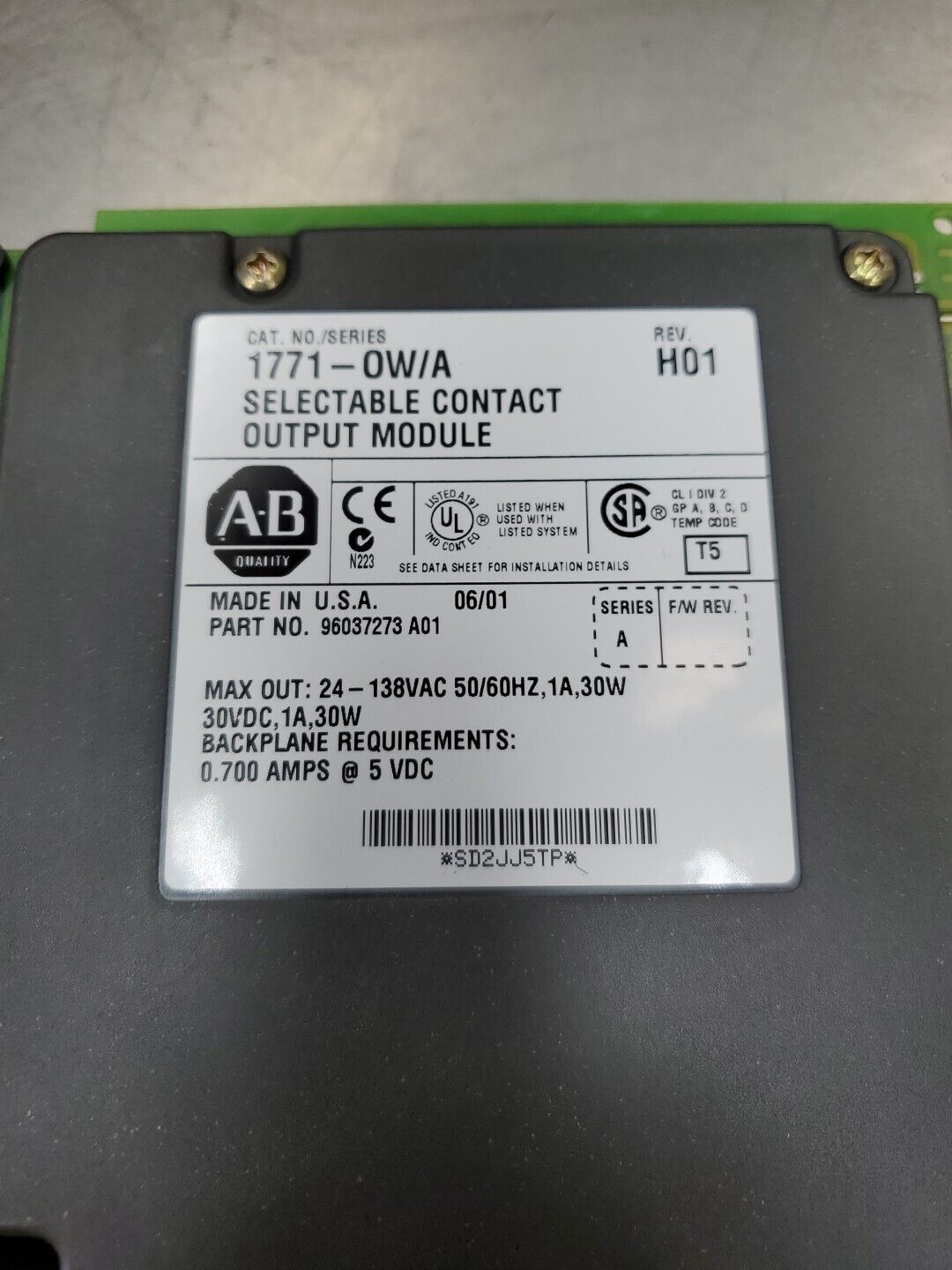 Allen-Bradley 1771-0W/A Rev. H01 Selectable Contact Output Module. 3C-29