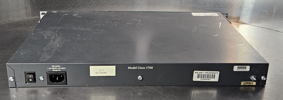 Cisco Systems 1760 Modular Access Router (BIN561)