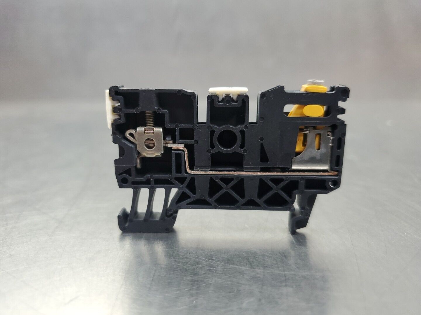 ALLEN BRADLEY 1492-KW2 300V Connector Module, Black. 4B-43