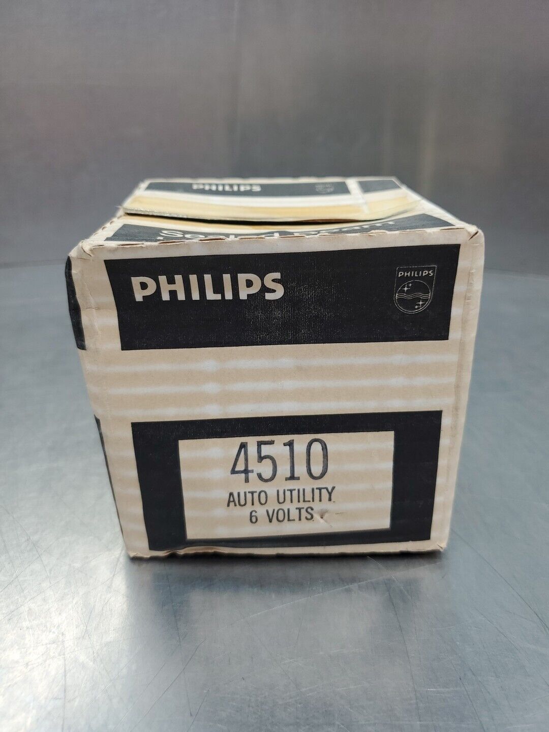 PHILIPS 4510 Sealed Beam Lamp Kit. 4B-37