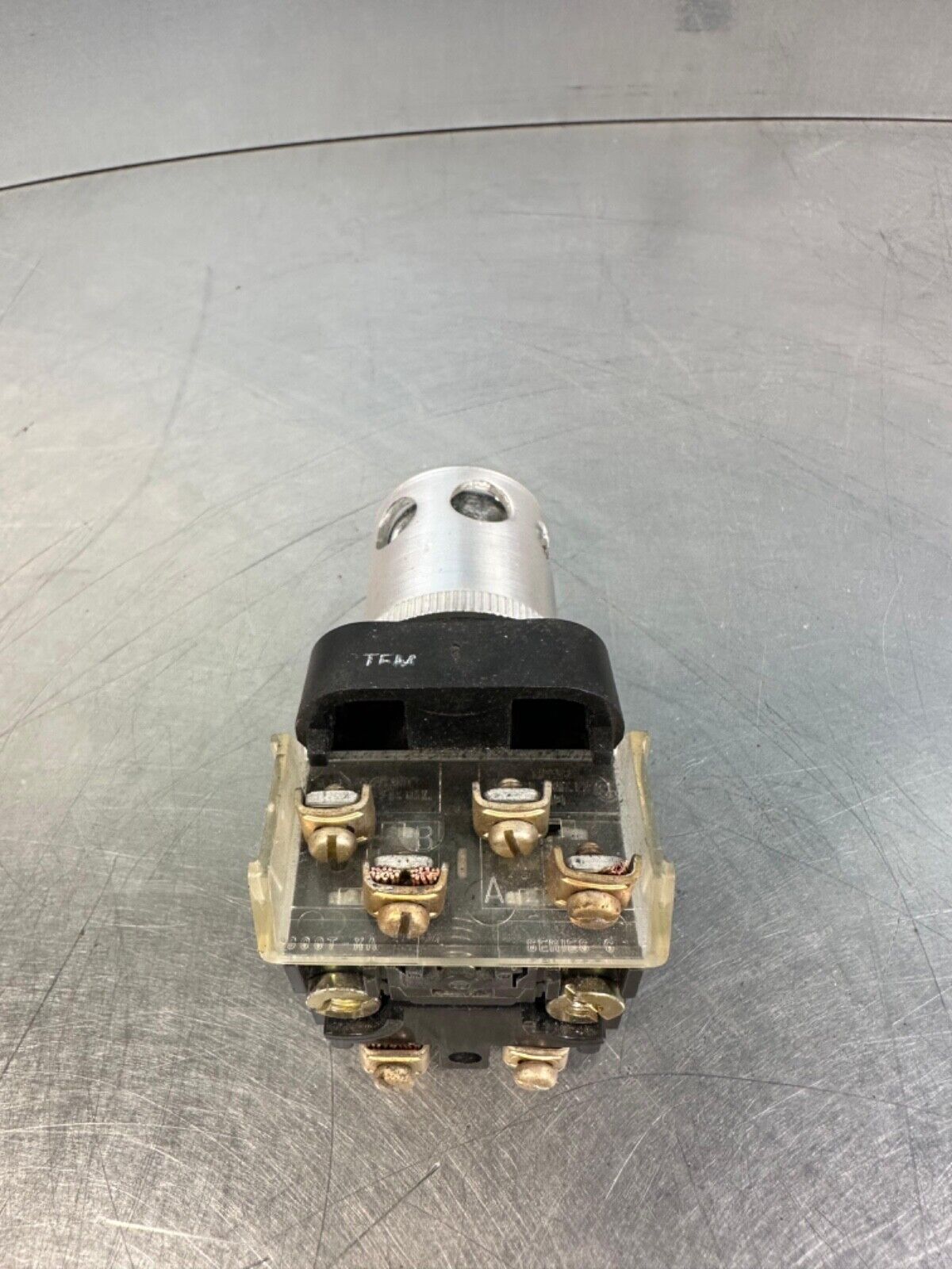 Allen Bradley 800T-PA16 Ser. N Greem Push Button (4c-40)