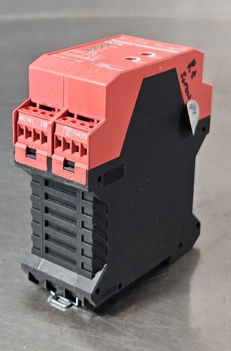 Schneider Electric XPS-VNE Safety Relay XPSVNE1142HSP (BIN541)