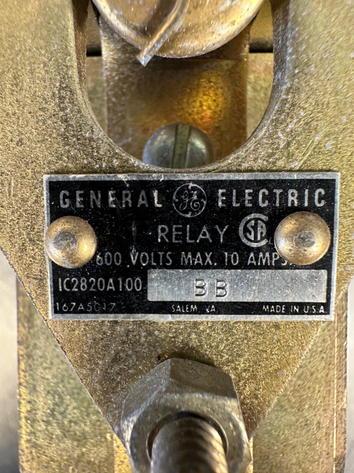 Ge IC2820A100-BB Relay 600v / 10 amp. IC2820A100BB (4c-37)
