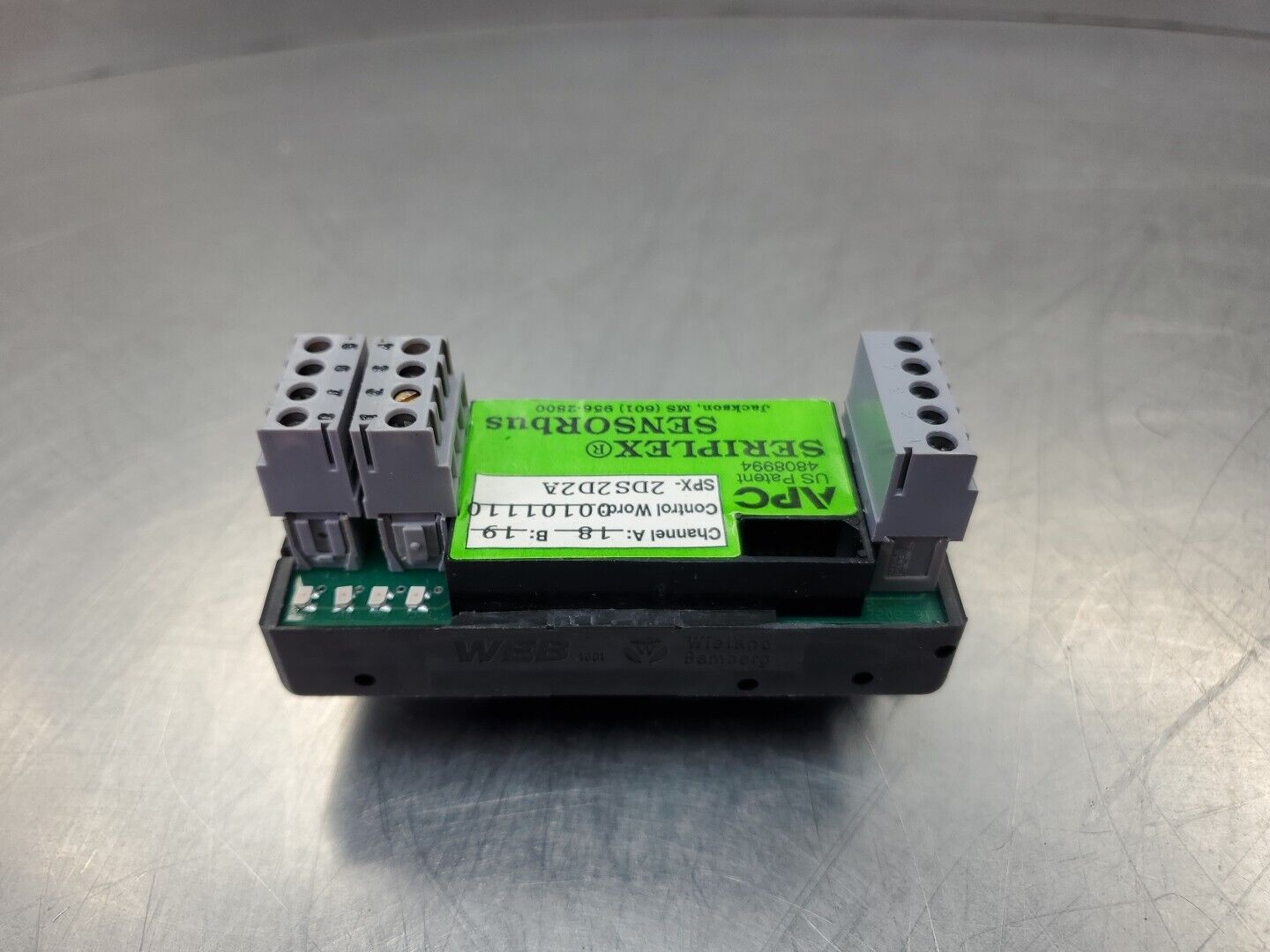 APC SERIPLEX SENSORbus Channel A:18, B:19 (SPX-2DS2D2A) Control Bus. 4E-35