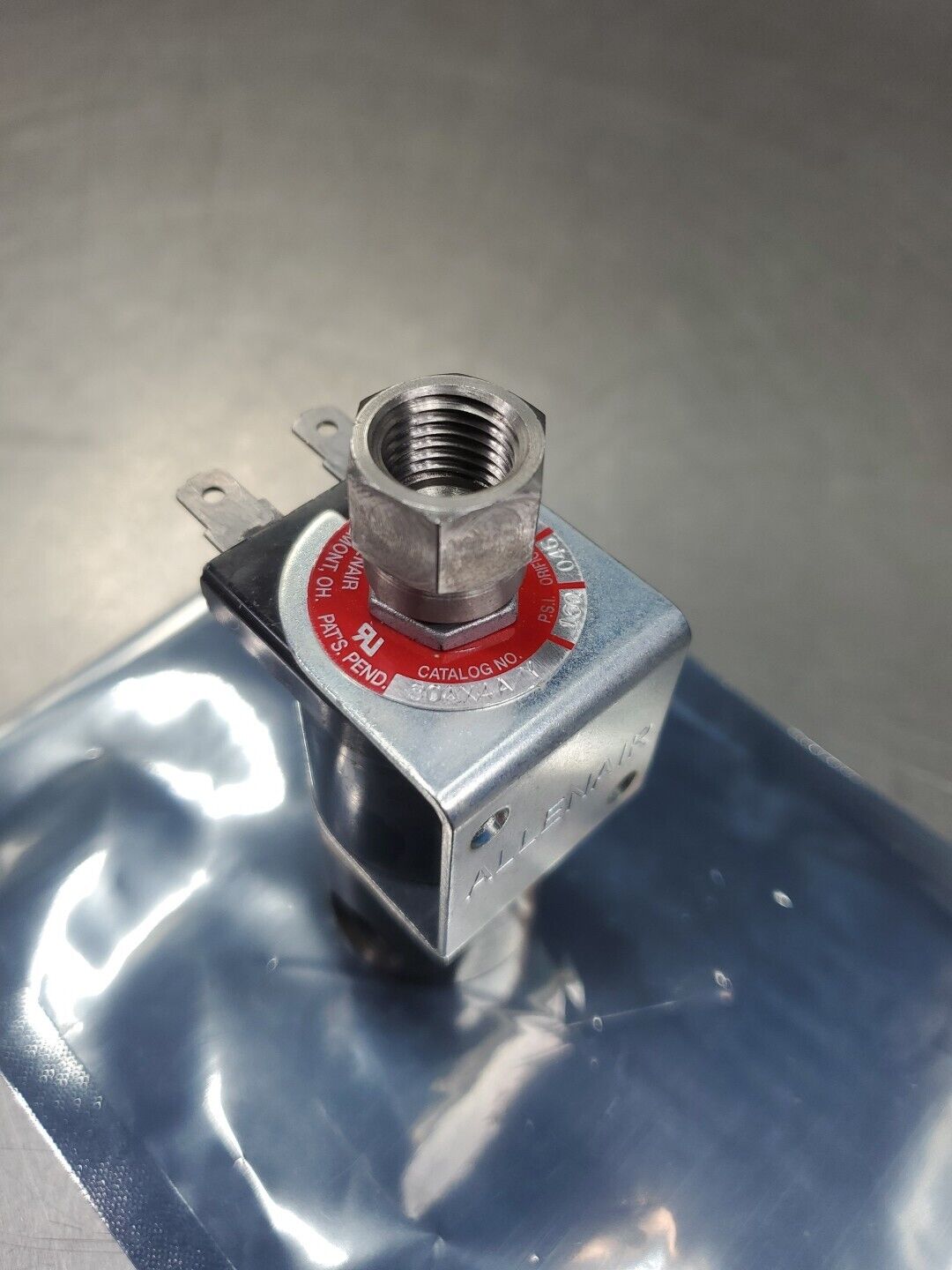 Allenair 30AX4AY Solenoid Valve, 150PSI, 7Watts. 5D-4