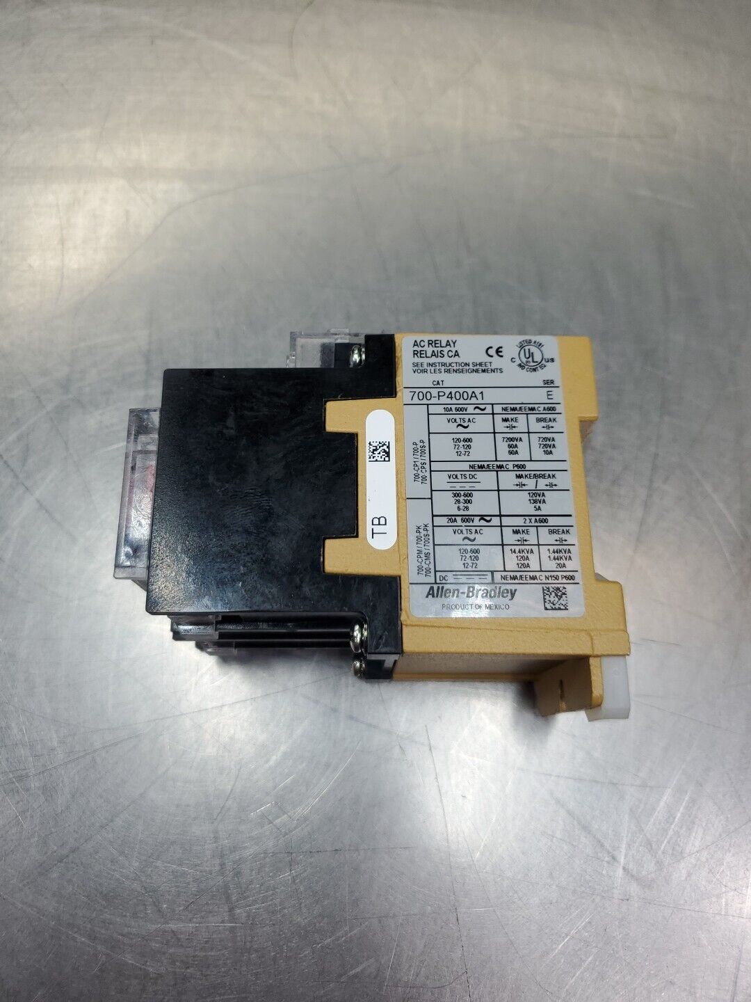 Allen-Bradley 700-P400A1/E Type P Control Relay. 4E-2