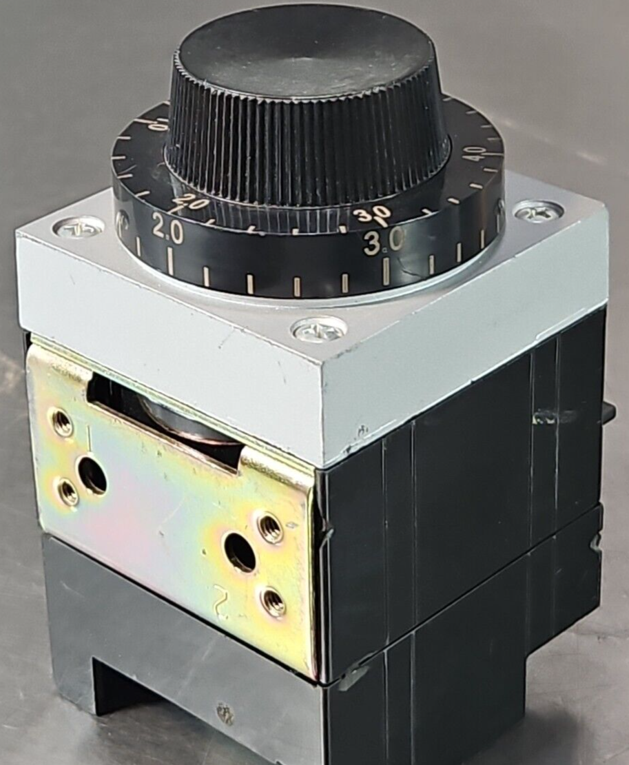 Tyco Agastat 7012SB TIming Relay - Time: .5-5 loc4B12