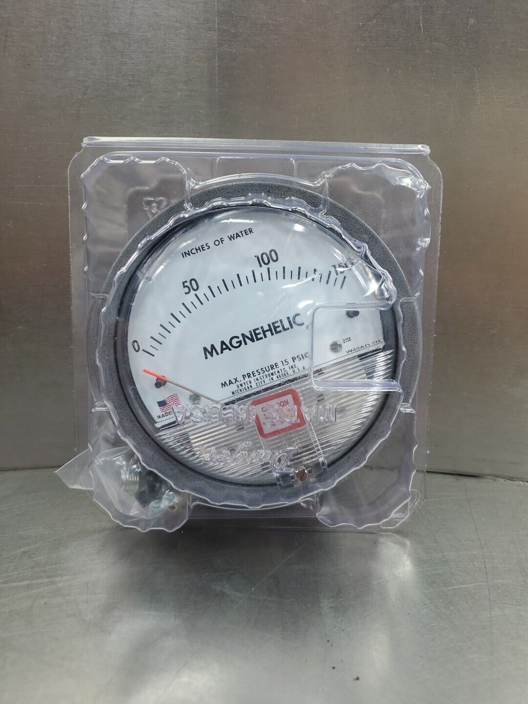 Dwyer Magnehelic W40AD CH Pressure Switch, 0-150 INCHES OF WATER. 6B-11