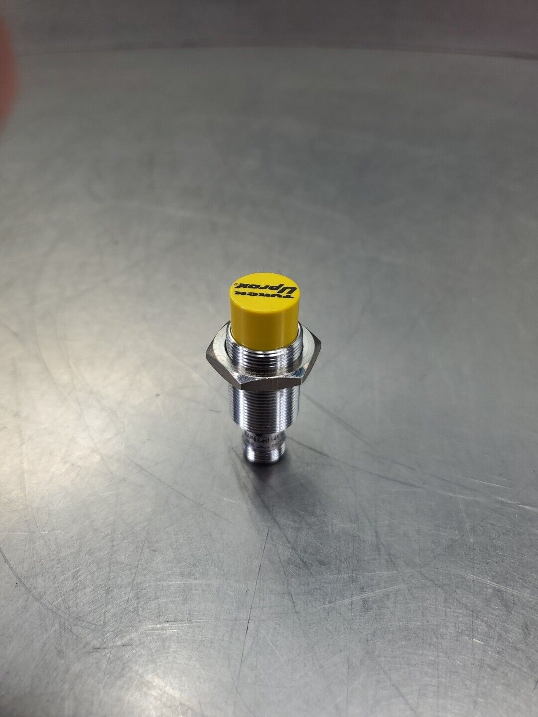 Turck Ni12U-M18-AP6X-H1141 Inductive Proximity Sensor, 10-30VDC 200mA. 5E-17