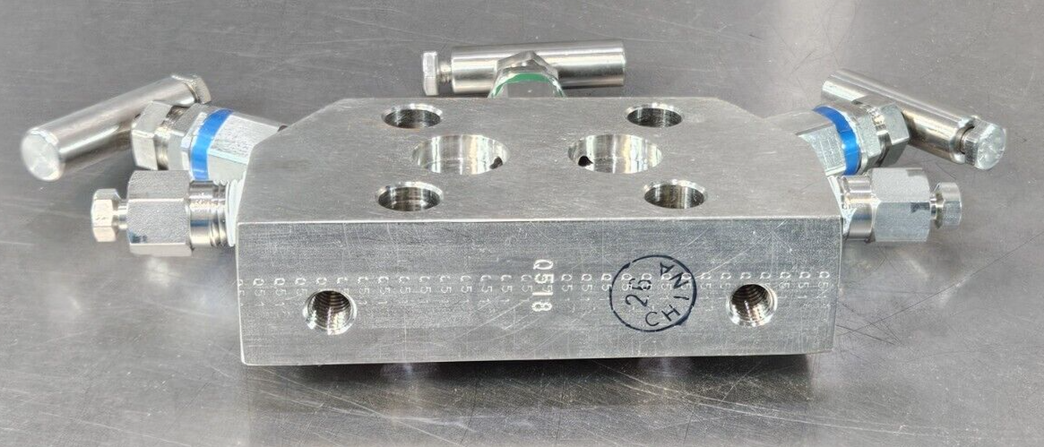Rosemount 3051211240000 Transmitter Manifold loc6E20