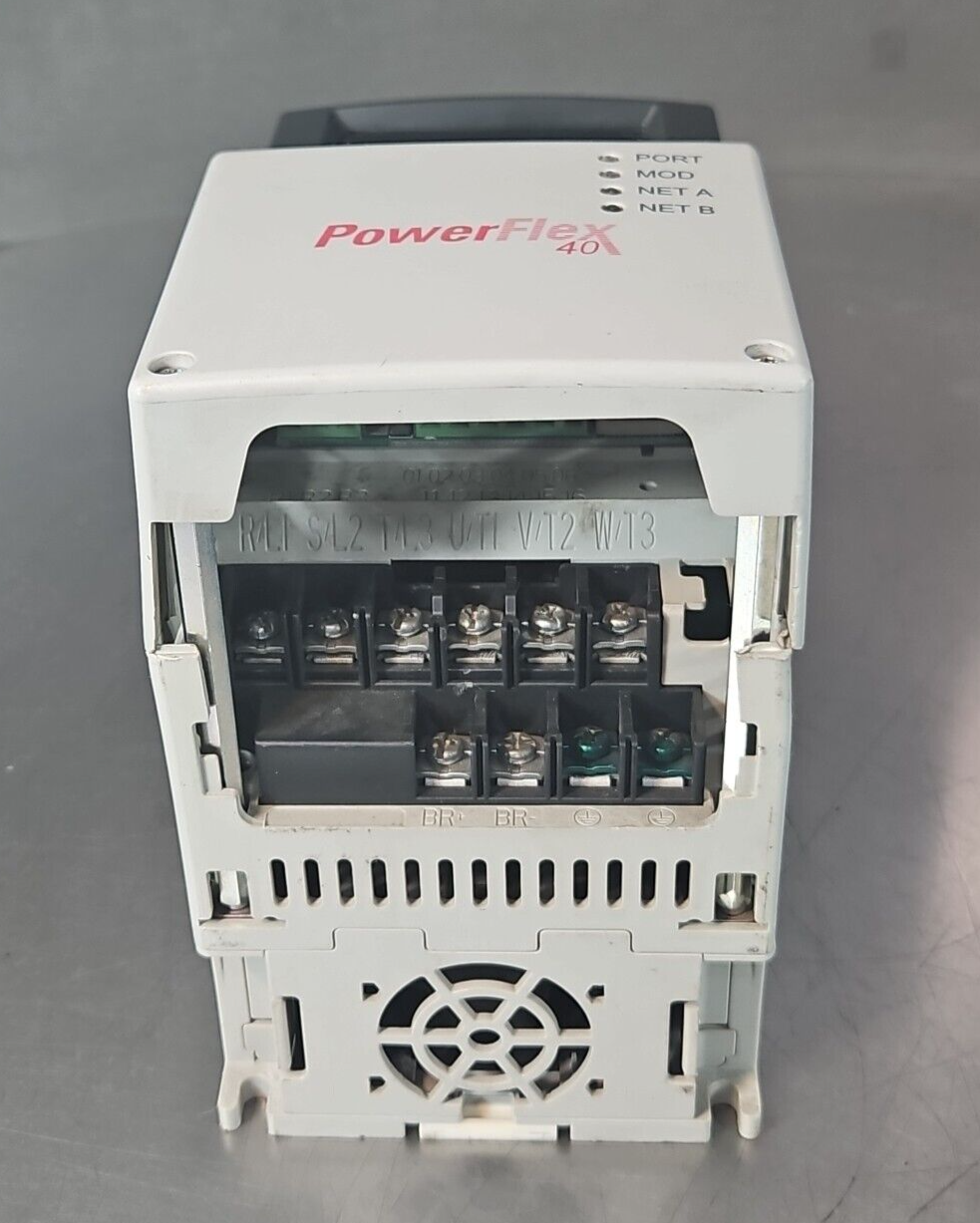 Allen Bradley 22A-D6P0N104 SerA PowerFlex 4 2.2 kW 3 Hp AC Drive. (BIN741)