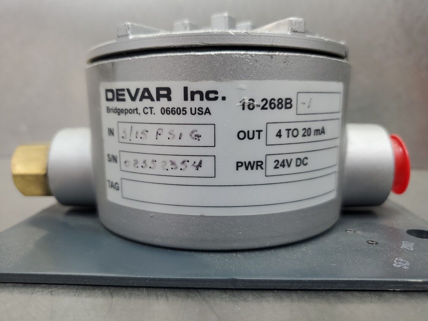 DEVAR 18-268B-1 TRANSMITTER, 3/15 PSI, 24 VDC, 4 TO 20 mA OUT. 6D-3