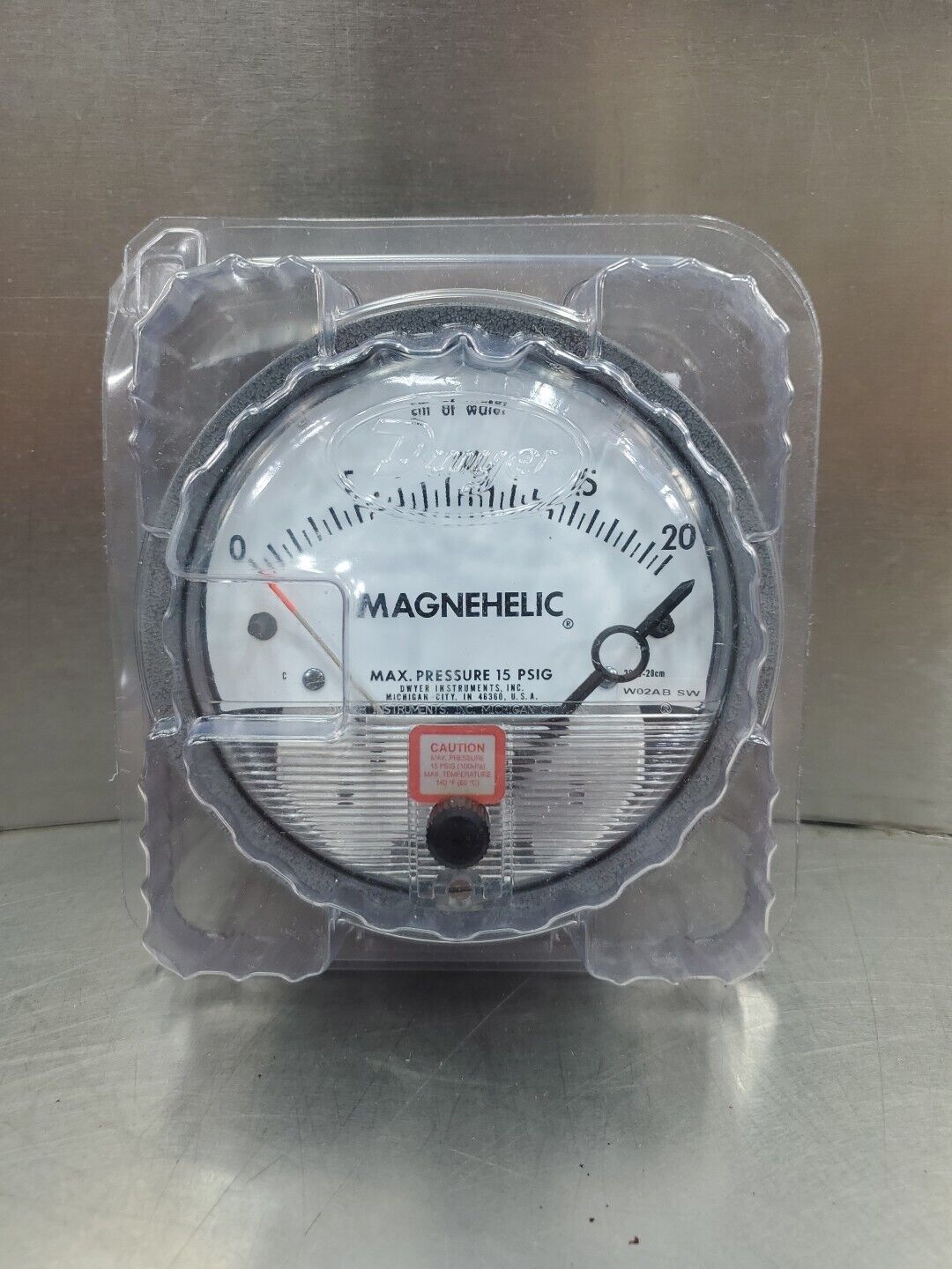 Dwyer Magnehelic W02AB SW Pressure Gauge, 0-20 INCHES OF WATER. 6B-11