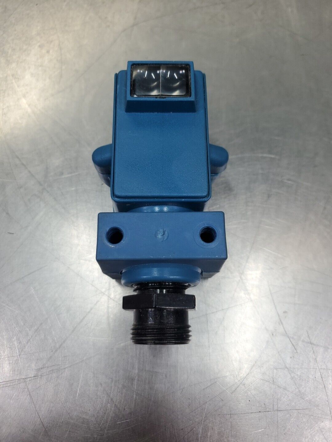 Eaton 1450B-6507 Reflex Photoelectric Sensor, 10-30VDC Series B2. 5D-34