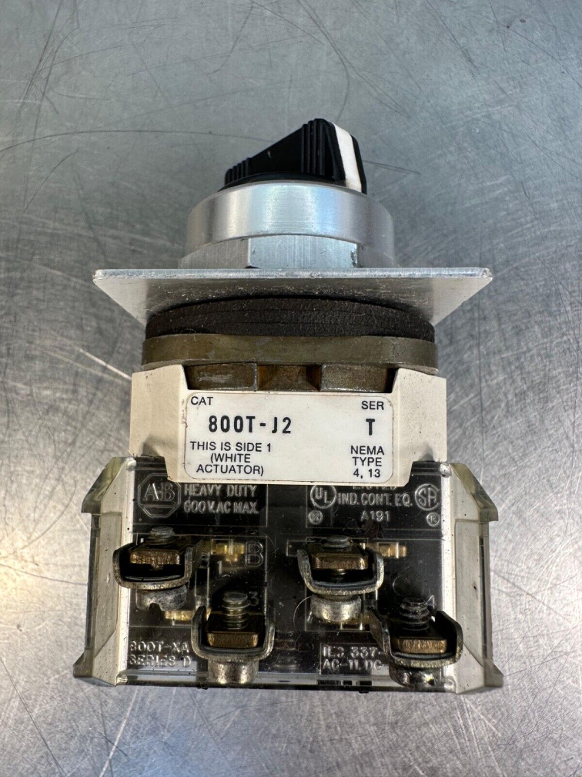800T-J2 Ser. T Allen Bradley Selector Switch - Nema Type4,13 (4c-40)