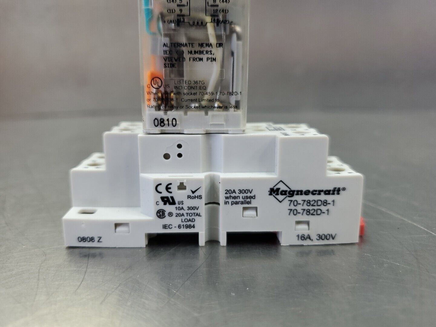 MAGNECRAFT 782XBXM4L 24VDC RELAY w/70-782D8-1 Base. 4C-38