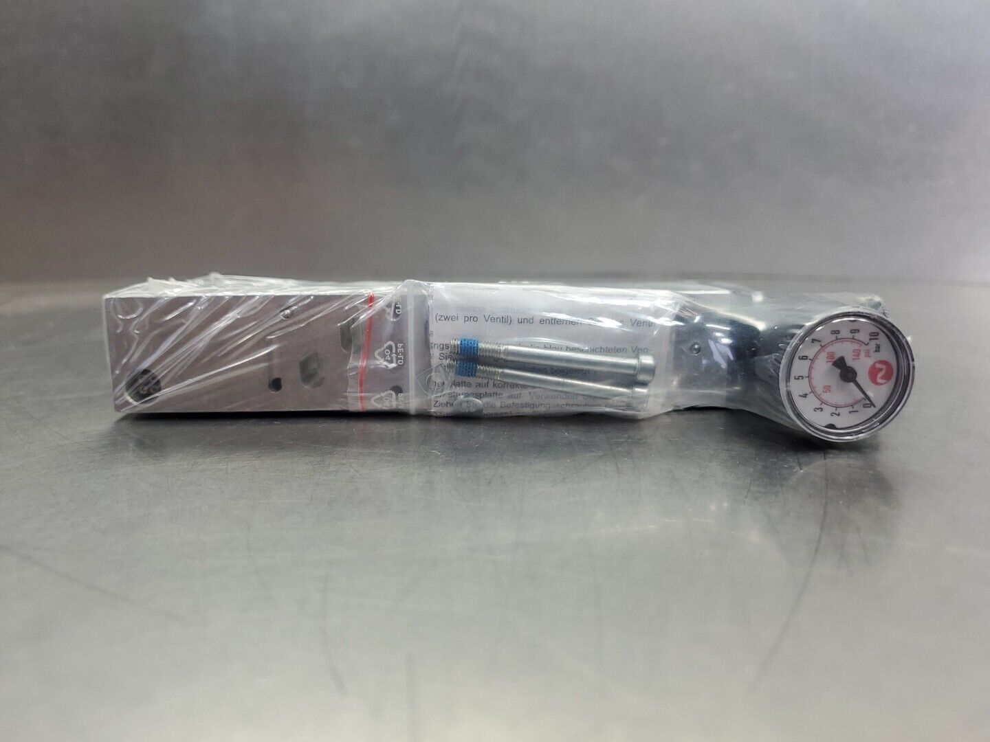 Norgren VS2672900-KG10 Pressure Regulator Plate, 16bar max, 1-10bar. 6D-21