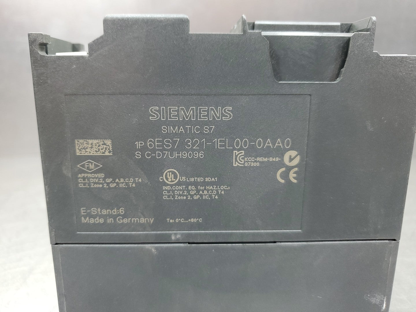 47272105