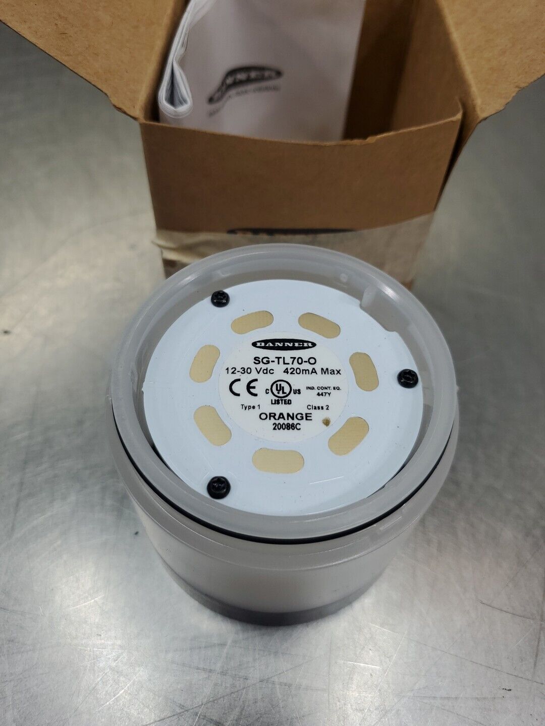 BANNER SG-TL70-O 12-30VDC 420mA Max Orange Light. 5E-30