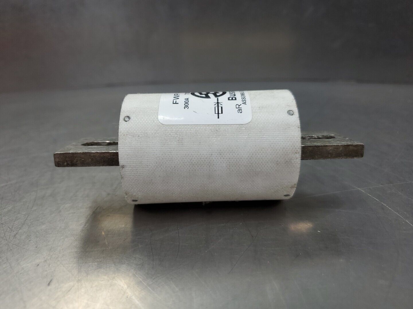Bussmann FWP-300A Fuse, 300A 700V AC/DC. 4D-17