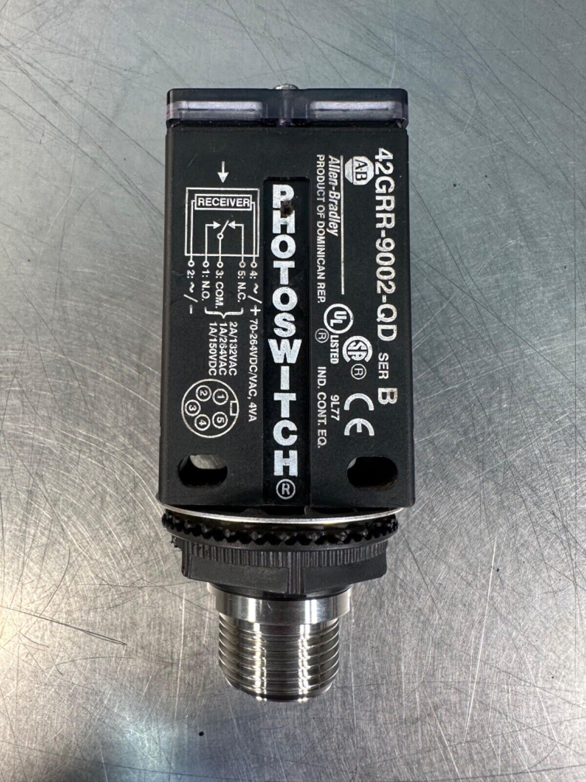 Allen Bradley Photoswitch 42GRR-9002-QD Ser.B / 42GRR9002QD (4E-32)
