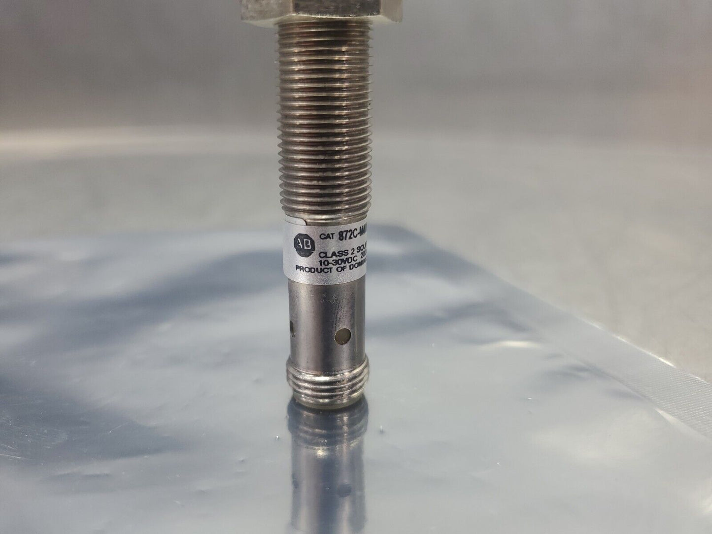 Allen-Bradley 872C-M4NP12-D4 Inductive Proximity Switch Sensor. 5E-36/5