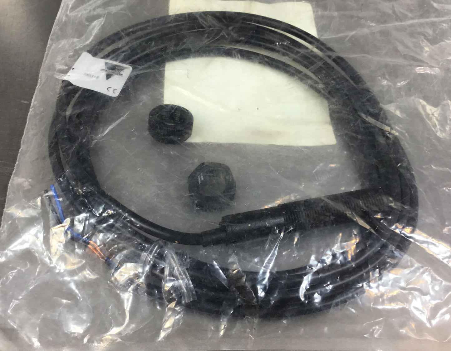 CARLO GAVAZZI MHR05NNO Photoelectric Receiver, 10-30VDC 0.2A 5E-2/1