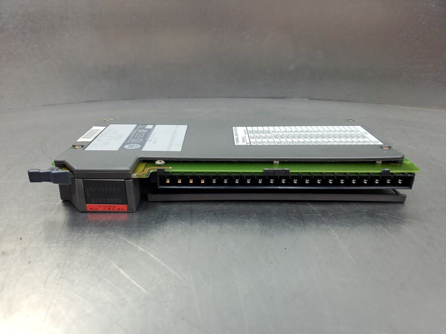 Allen Bradley 1771-IAD/C 120V AC/DC Input Module. 3D-35