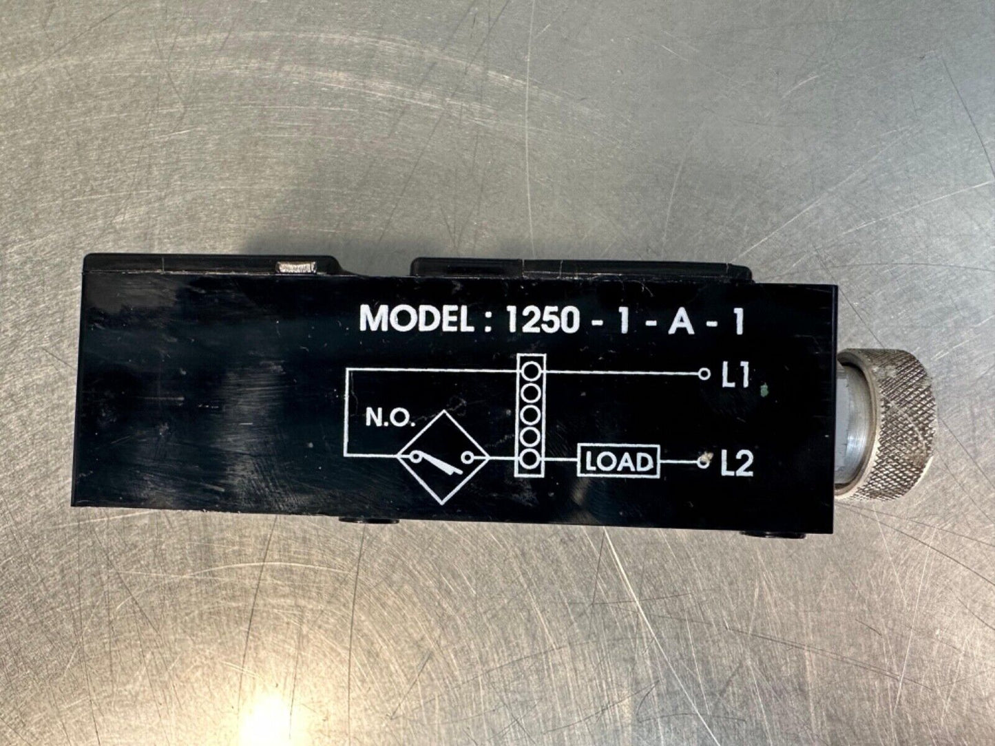 ISSC 1250-1-A-1 PROX LIMIT SWITCH 12501A1 (4C-39)
