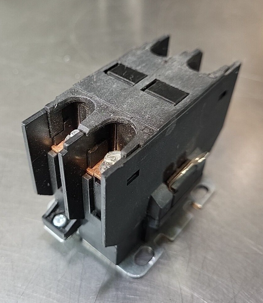 Eaton C25bnb240b Cutler-HammerSer.F1(BIN354)