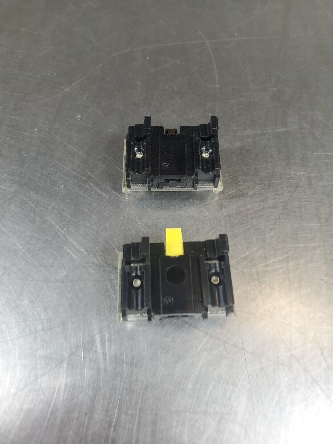 Allen Bradley 800T-XD4 Contact Block, 800TXD4 - Lot of 2. 4D-42