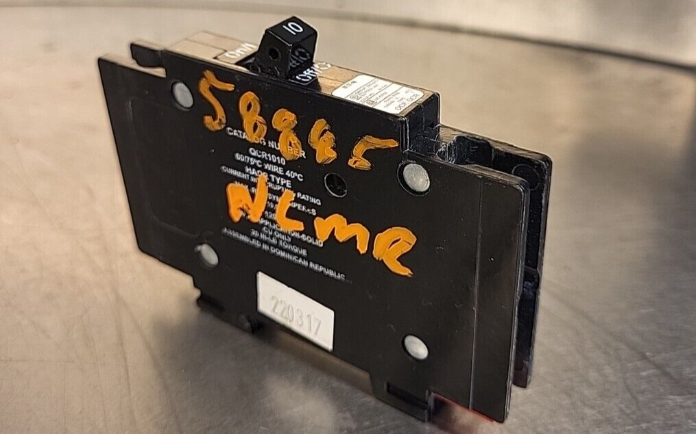 Eaton LR43556 Circuit Breaker, 120/240V(BIN354)