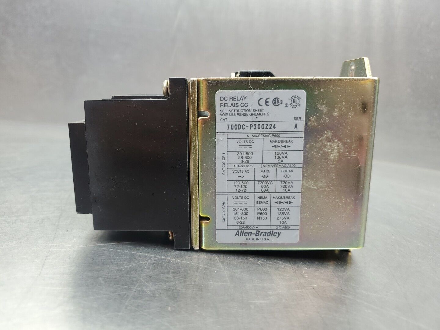 Allen Bradley 700DC-P300Z24 Ser A DC Control Relay. 4C-13
