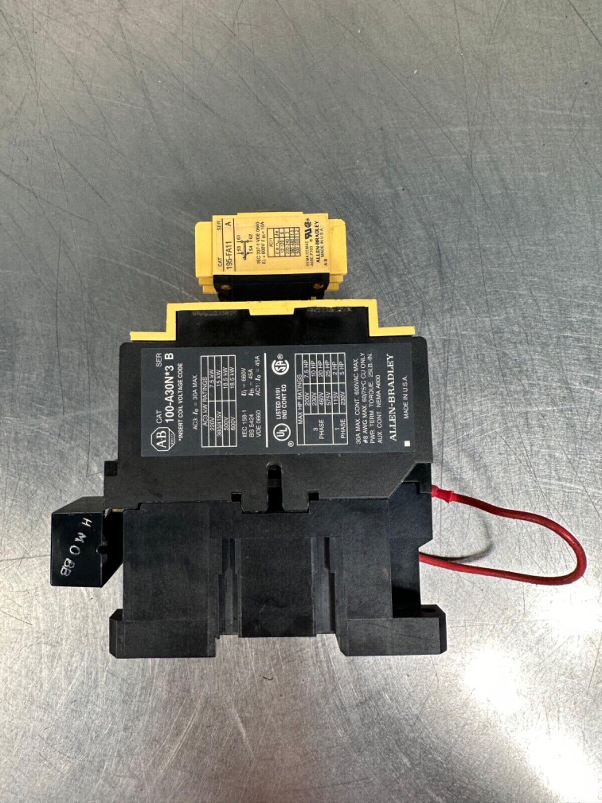 Allen Bradley 100-A30N*3 Series B Contactor USIP / Aux 195-FA11 (4B-30)