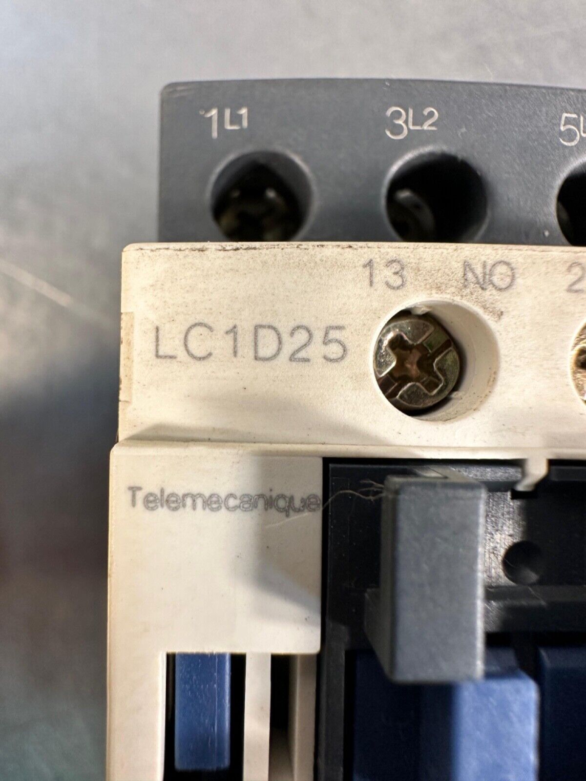 Schneider Electric Telemecanique LC1D25 Contactor (4D-41)