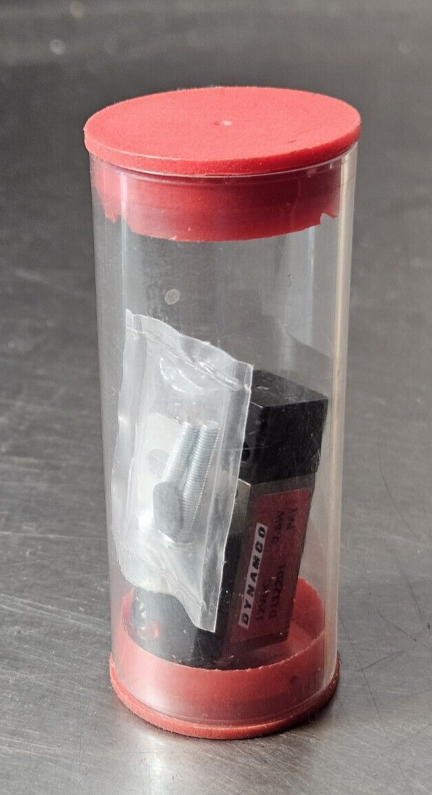 Dynamco D112201 12VDC 0.6W Solenoid Valve (BIN743)