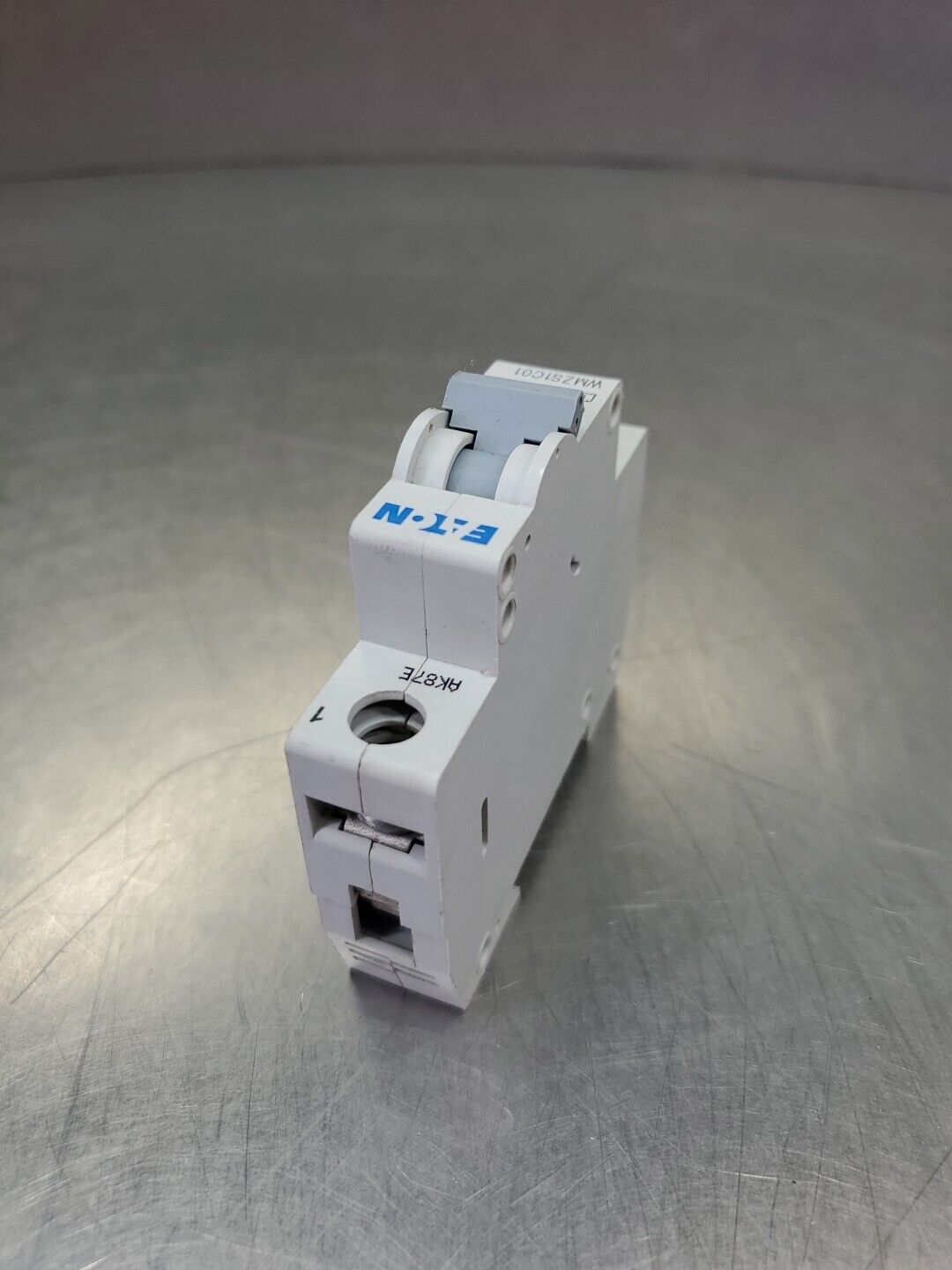 Eaton WMZS1C01 Miniature Circuit Breaker, 277 VAC. 4C-38