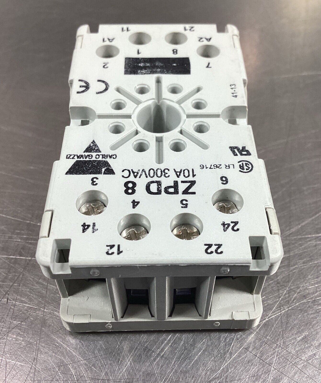 CARLO GAVAZZI ZPD8 Relay Socket 10A 300VAC 8 Pin 4D-16